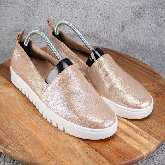 VIONIC Women's Uptown A-Line Slip On Sneaker Loafers Champagne Met - 9 - Picture 1 of 10